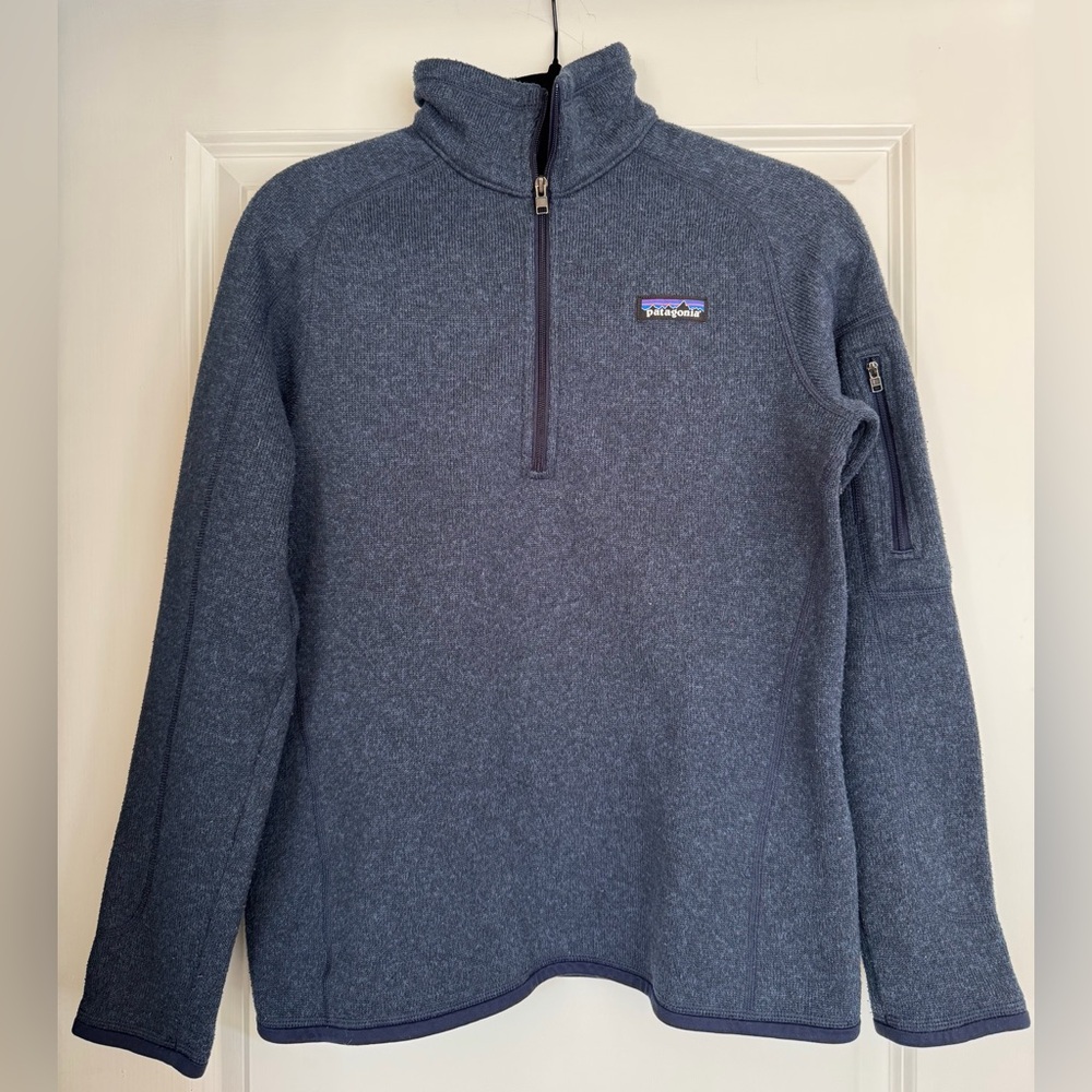 Patagonia women’s Heathered Slate Blue 1/4 Zip Fleece Pullover